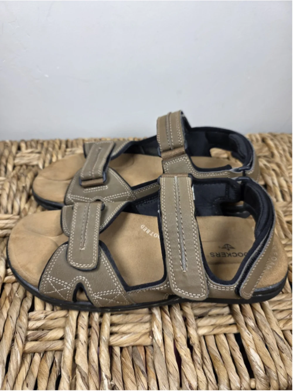 Dockers Mens 10M Sport Sandals Brown Fusion Footbed Adjustable Strap Fisherman